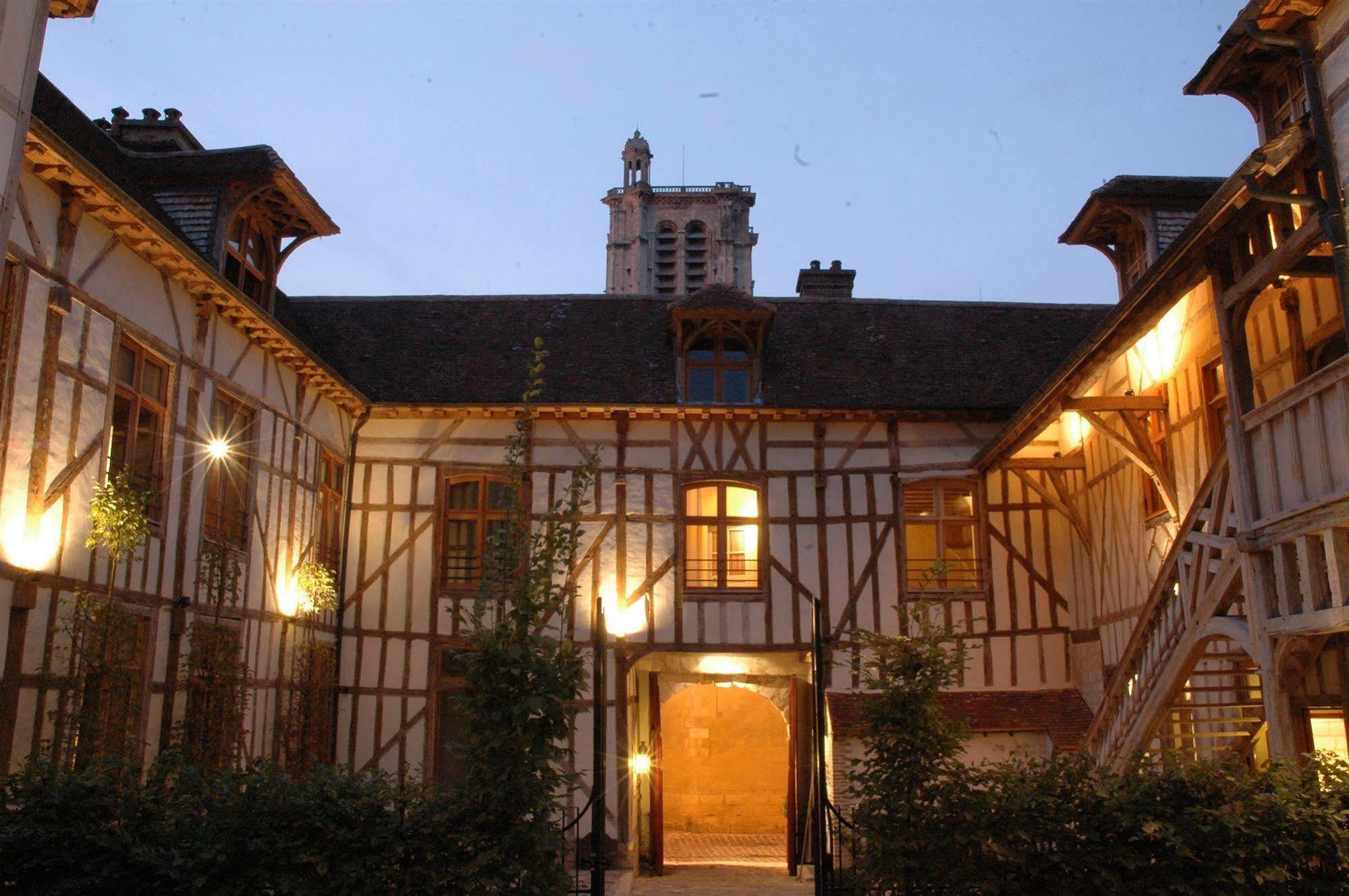 Hôtel la Maison de Rhodes&Spa Troyes Exterior foto